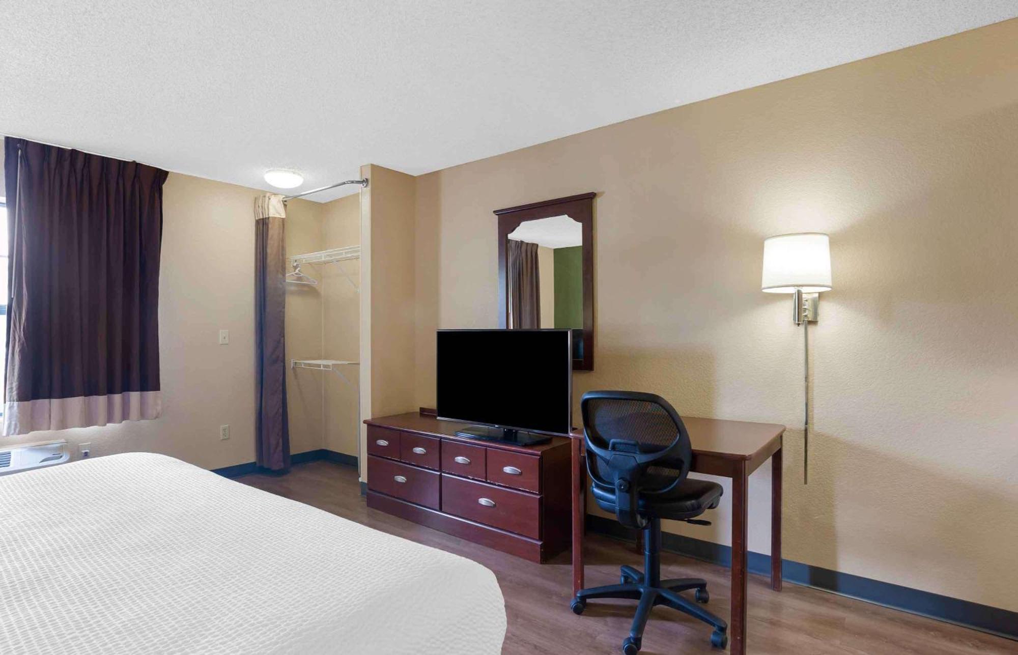 เอ็กซ์เทนด์ สเตย์ อเมริกา ซานโฮเซ-มอร์แกน ฮิลล์ Hotel มอร์แกนฮิลล์ ภายนอก รูปภาพ
