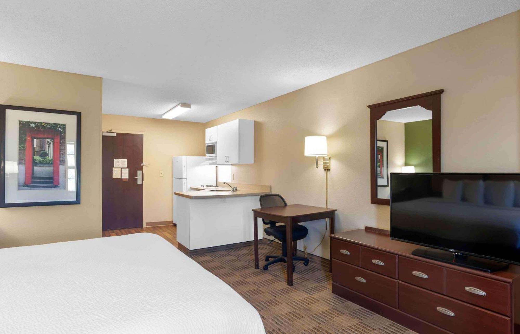 เอ็กซ์เทนด์ สเตย์ อเมริกา ซานโฮเซ-มอร์แกน ฮิลล์ Hotel มอร์แกนฮิลล์ ภายนอก รูปภาพ